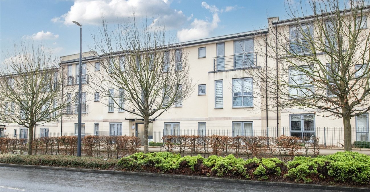 2 bedroom property for sale in Northfleet | Robinson Michael & Jackson