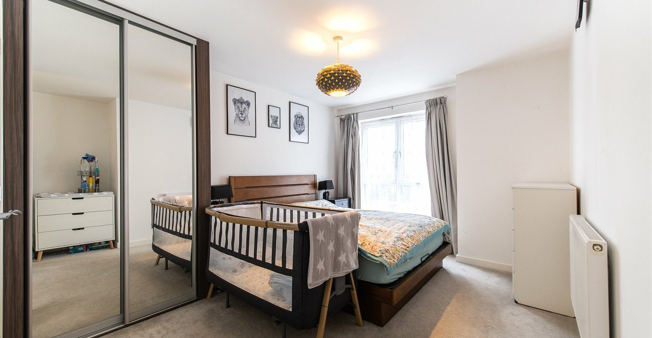 2 bedroom property for sale in Northfleet | Robinson Michael & Jackson