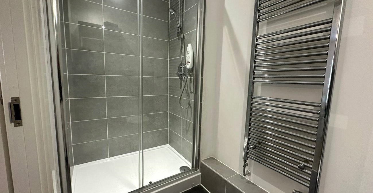 2 bedroom property for sale in Northfleet | Robinson Michael & Jackson