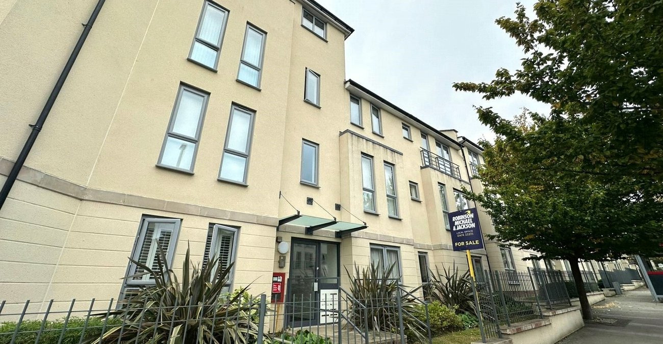 2 bedroom property for sale in Northfleet | Robinson Michael & Jackson