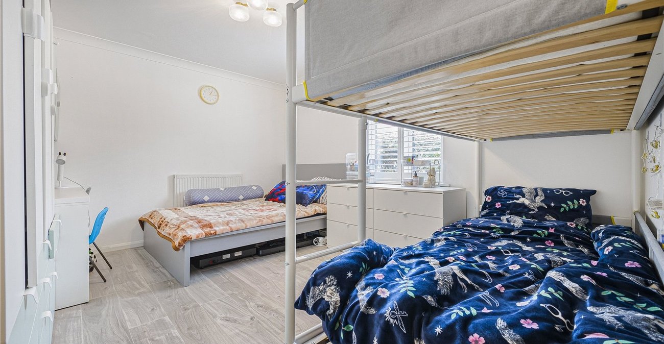 2 bedroom property for sale in Northfleet | Robinson Michael & Jackson