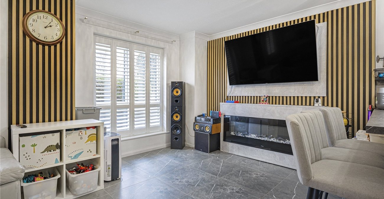 2 bedroom property for sale in Northfleet | Robinson Michael & Jackson