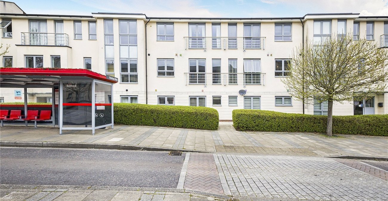 2 bedroom property for sale in Northfleet | Robinson Michael & Jackson