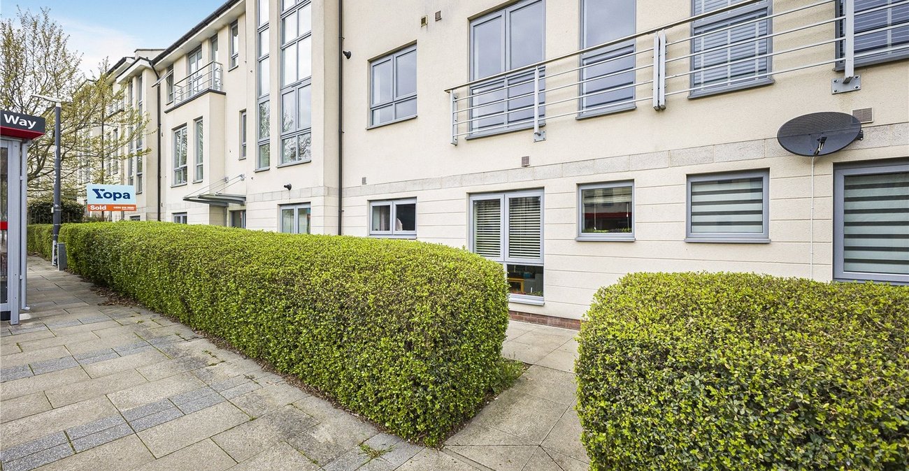 2 bedroom property for sale in Northfleet | Robinson Michael & Jackson