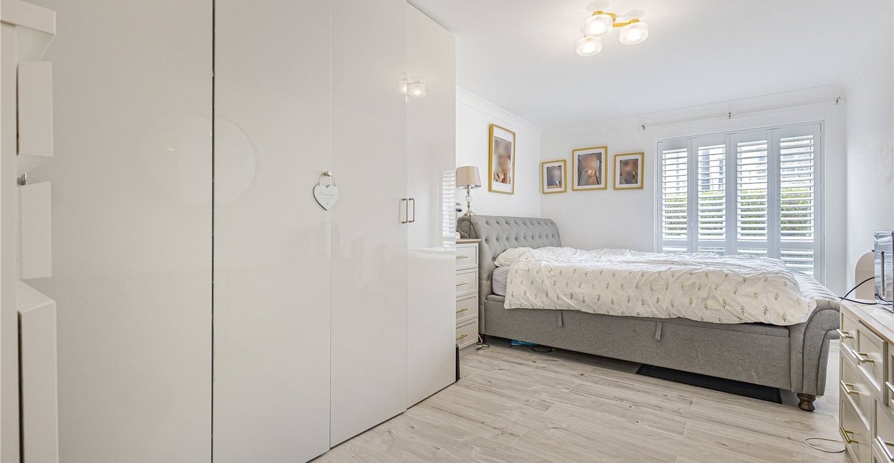 2 bedroom property for sale in Northfleet | Robinson Michael & Jackson