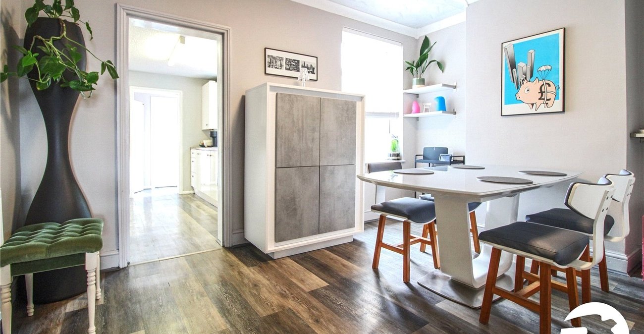 2 bedroom house for sale in Northfleet | Robinson Michael & Jackson