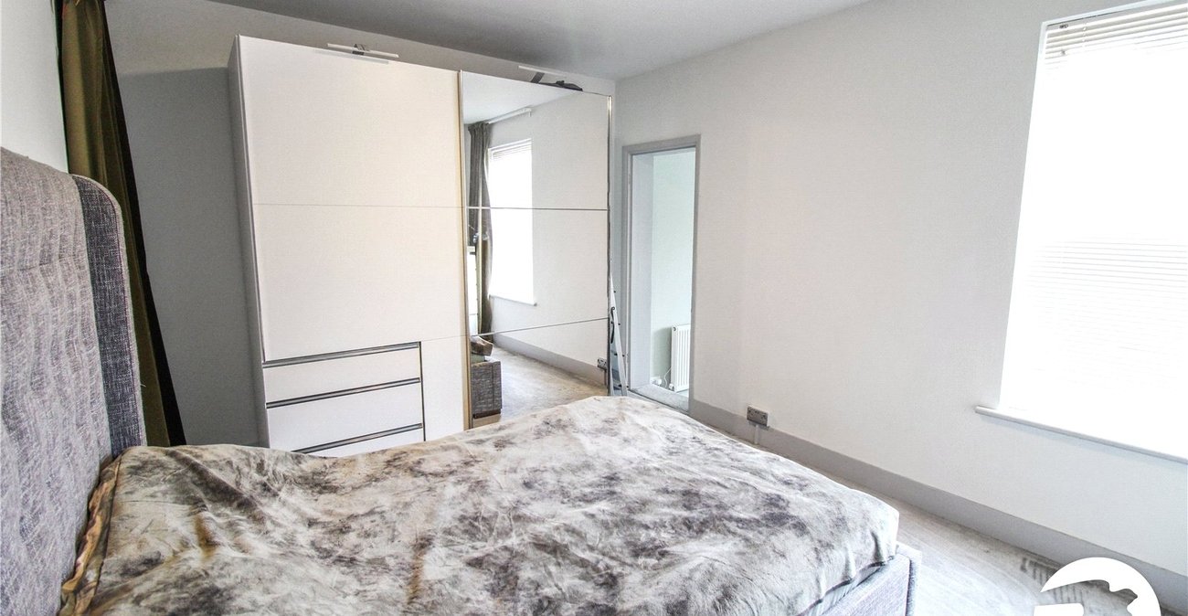 2 bedroom house for sale in Northfleet | Robinson Michael & Jackson