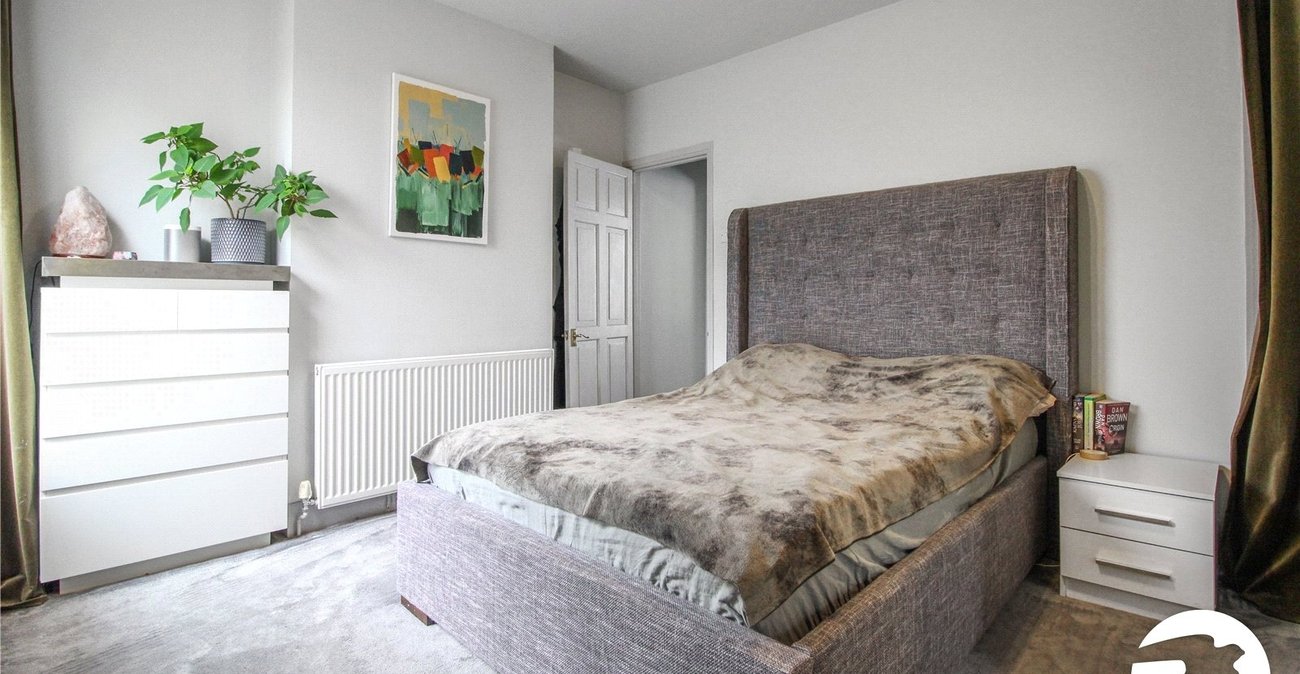 2 bedroom house for sale in Northfleet | Robinson Michael & Jackson