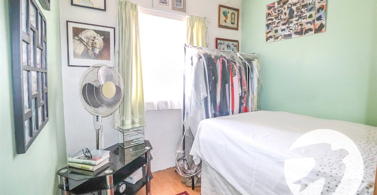 3 bedroom house for sale in Northumberland Heath | Robinson Jackson