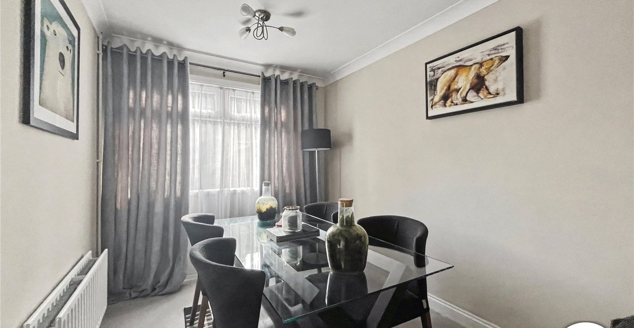 2 bedroom house for sale in Sittingbourne | Robinson Michael & Jackson
