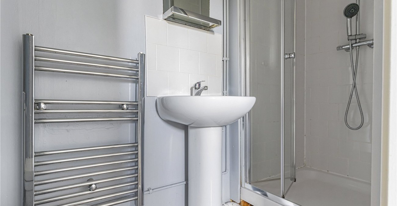 2 bedroom house for sale in Swanley | Robinson Jackson