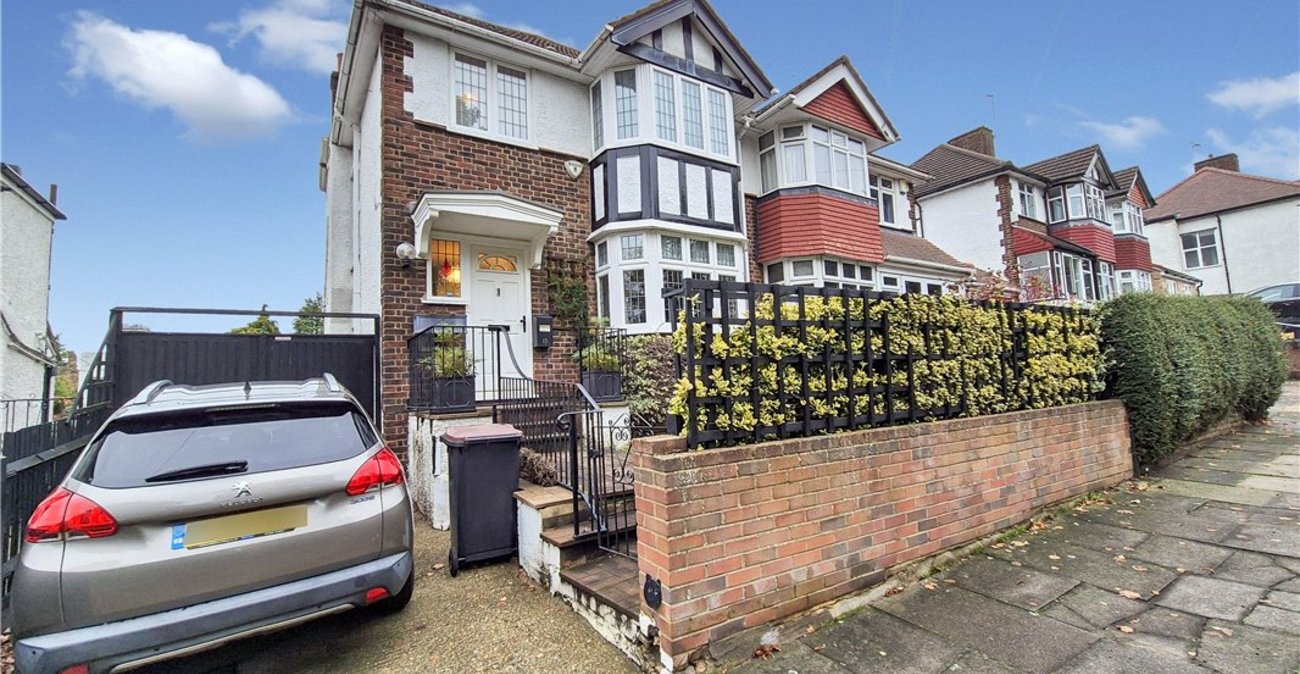 3 bedroom house for sale in Orpington | Robinson Jackson