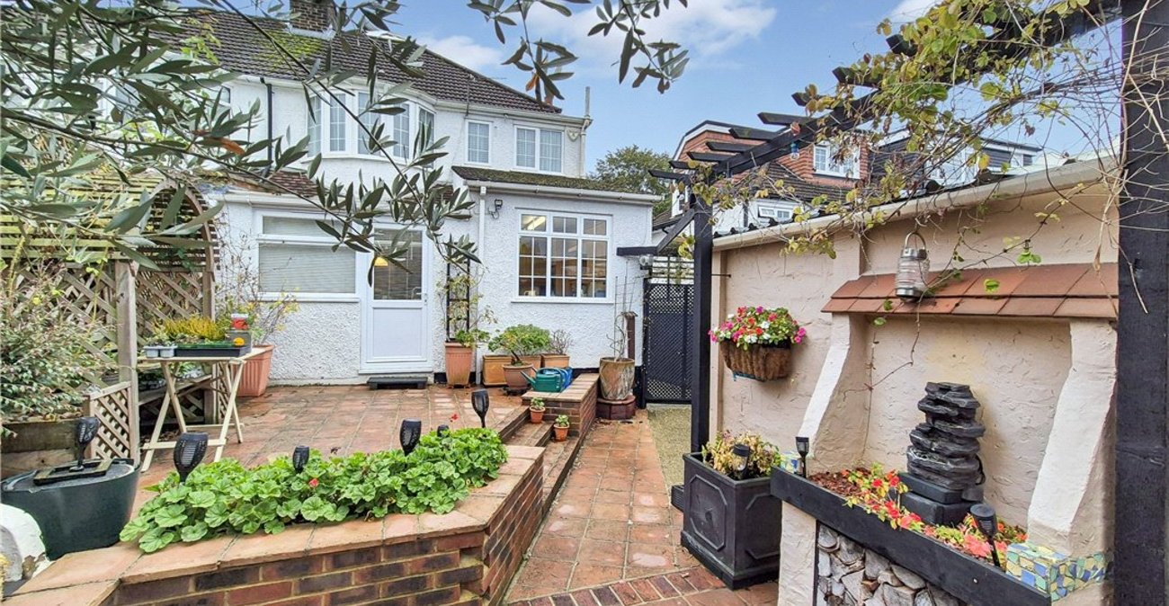 3 bedroom house for sale in Orpington | Robinson Jackson