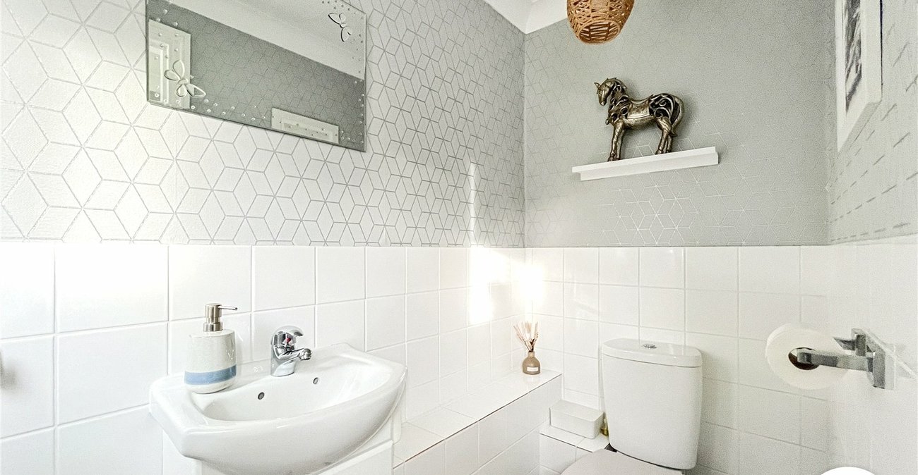 3 bedroom house for sale in Eastchurch | Robinson Michael & Jackson