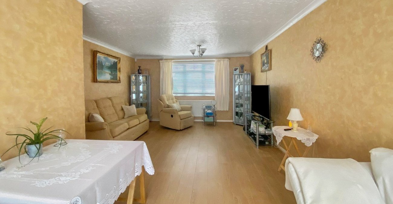 3 bedroom house for sale in Gravesend | Robinson Michael & Jackson