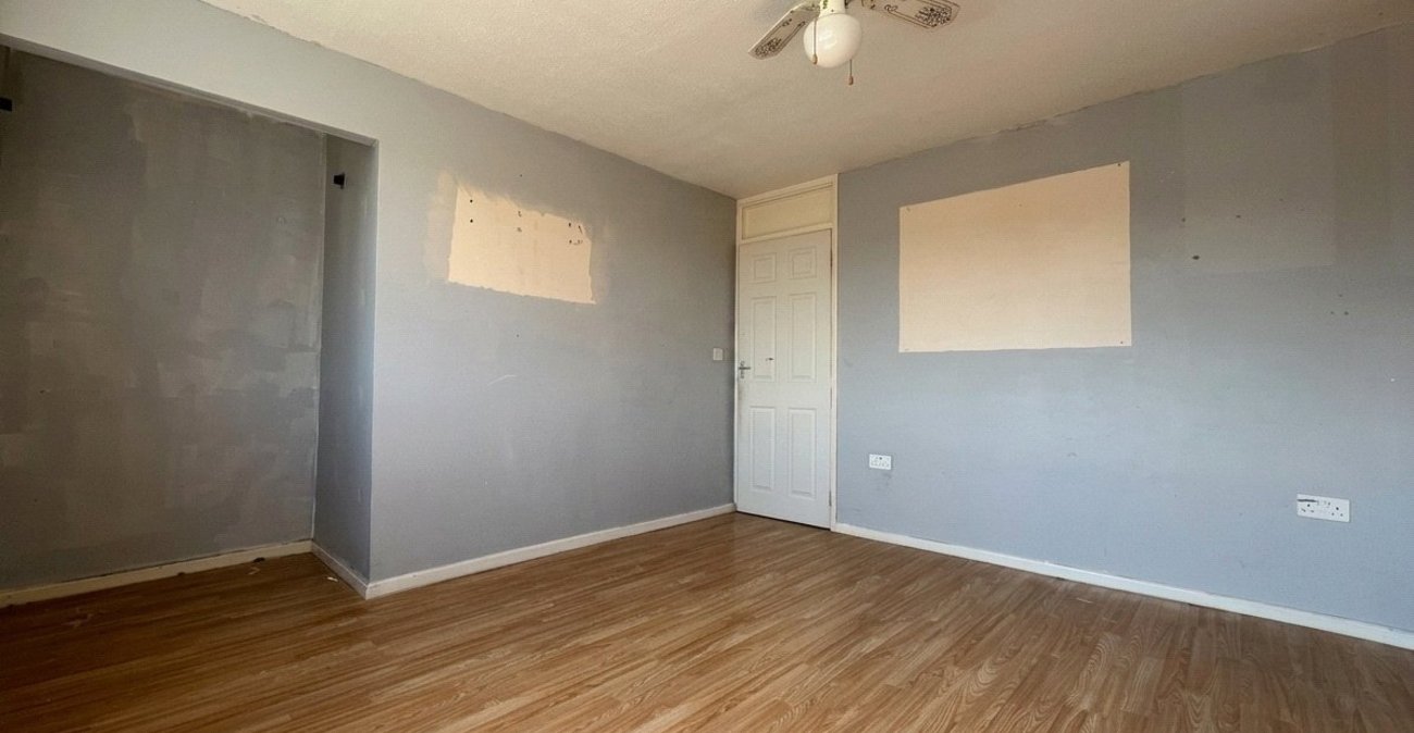 2 bedroom house for sale in Rochester | Robinson Michael & Jackson