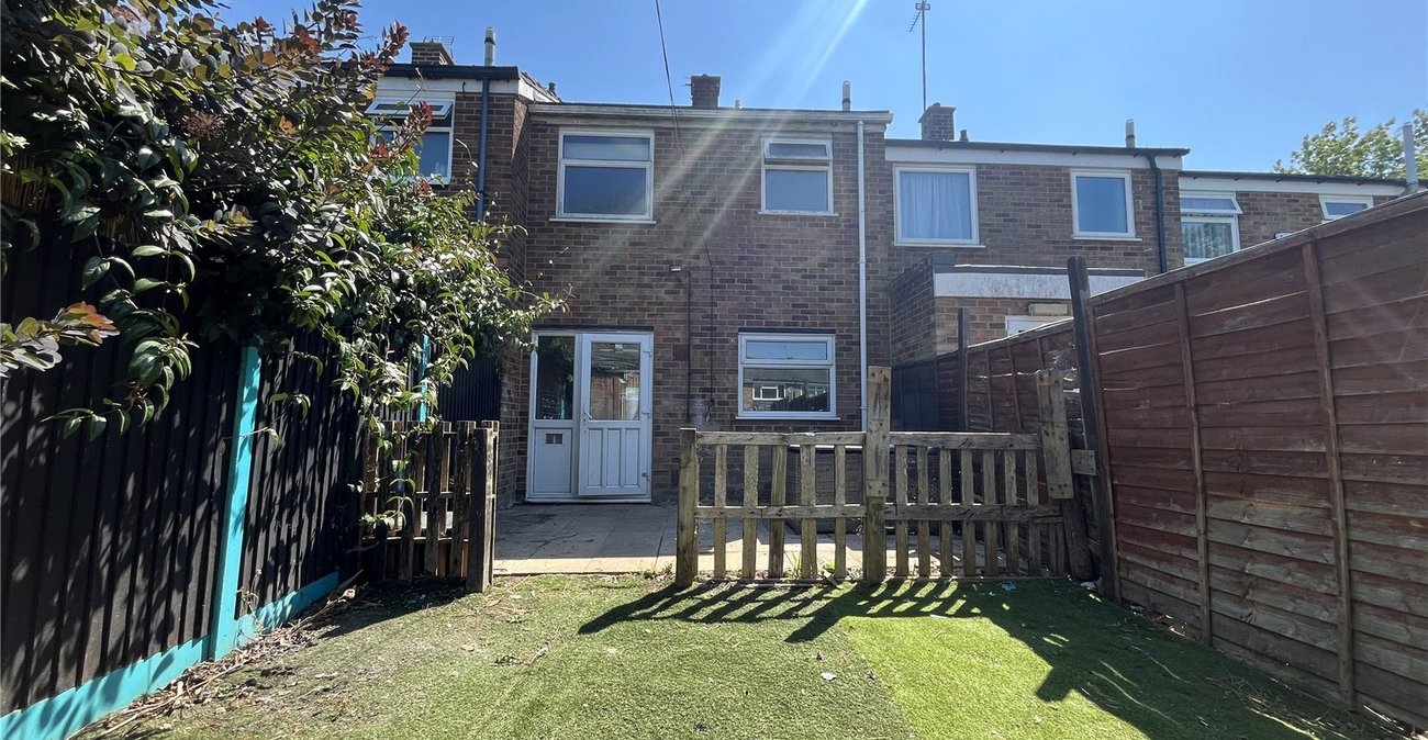 2 bedroom house for sale in Rochester | Robinson Michael & Jackson