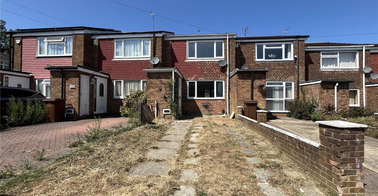 2 bedroom house for sale in Rochester | Robinson Michael & Jackson