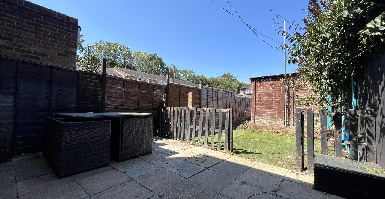 2 bedroom house for sale in Rochester | Robinson Michael & Jackson