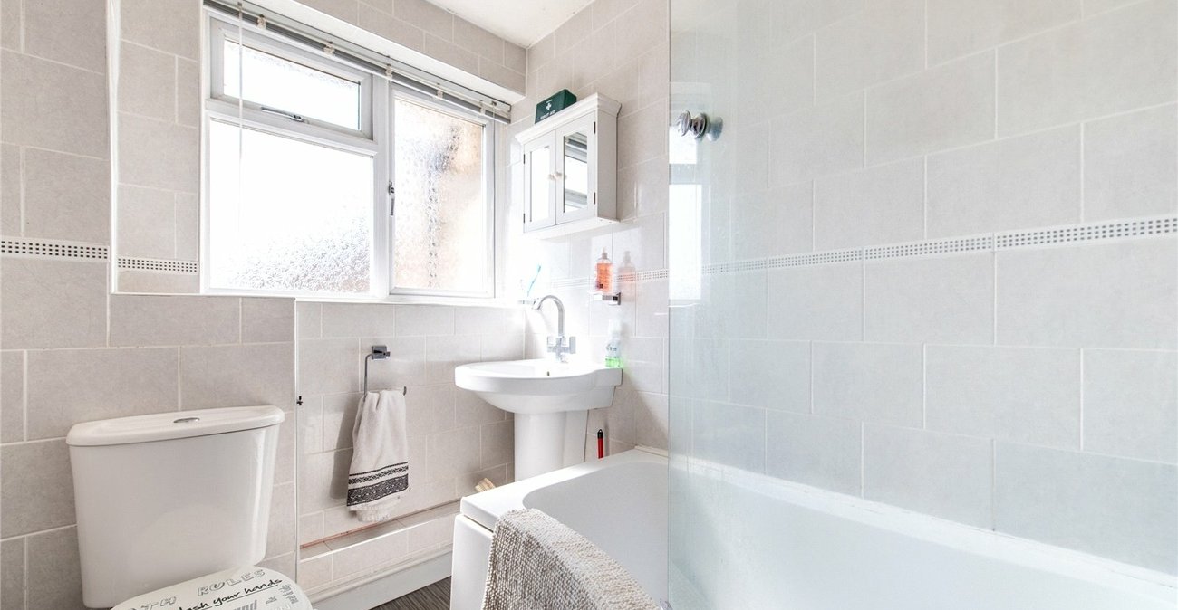 2 bedroom house for sale in Rochester | Robinson Michael & Jackson