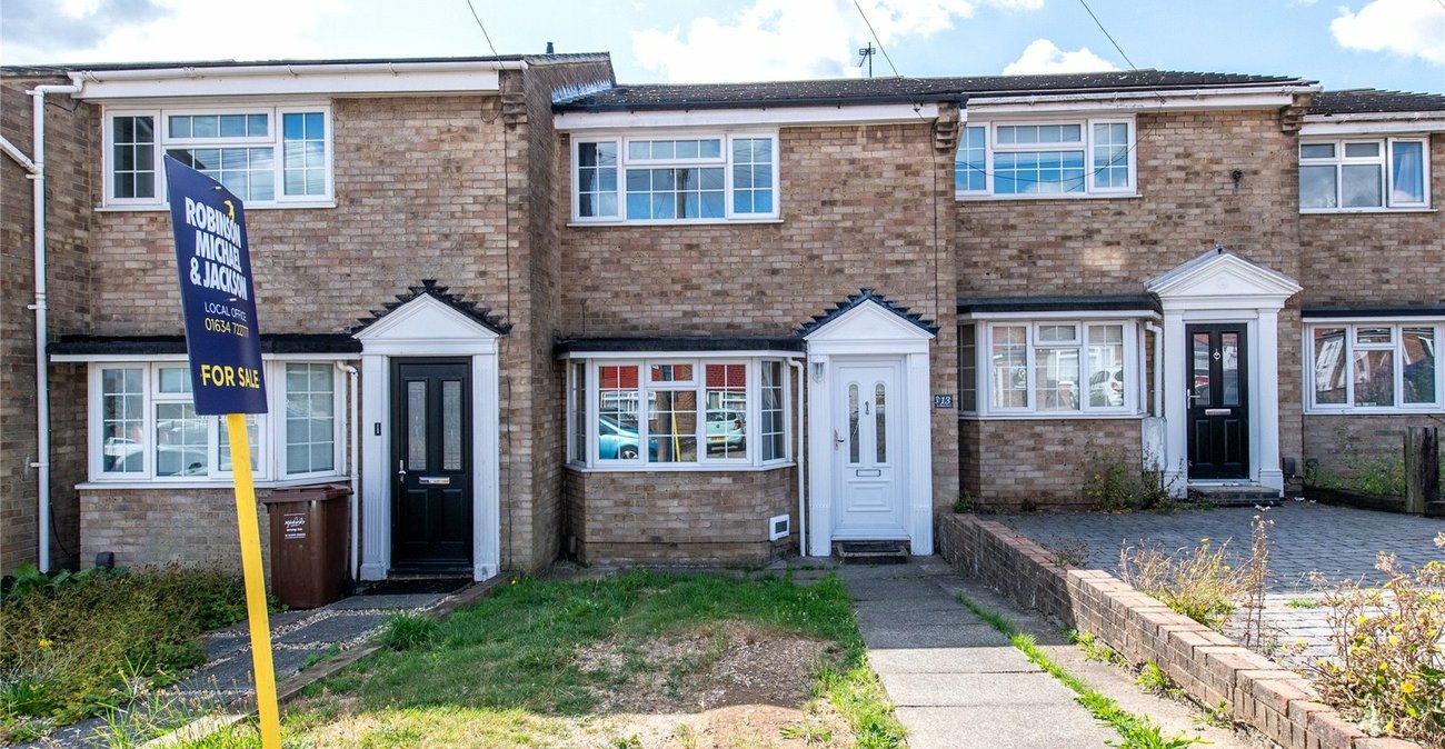 2 bedroom house for sale in Rochester | Robinson Michael & Jackson