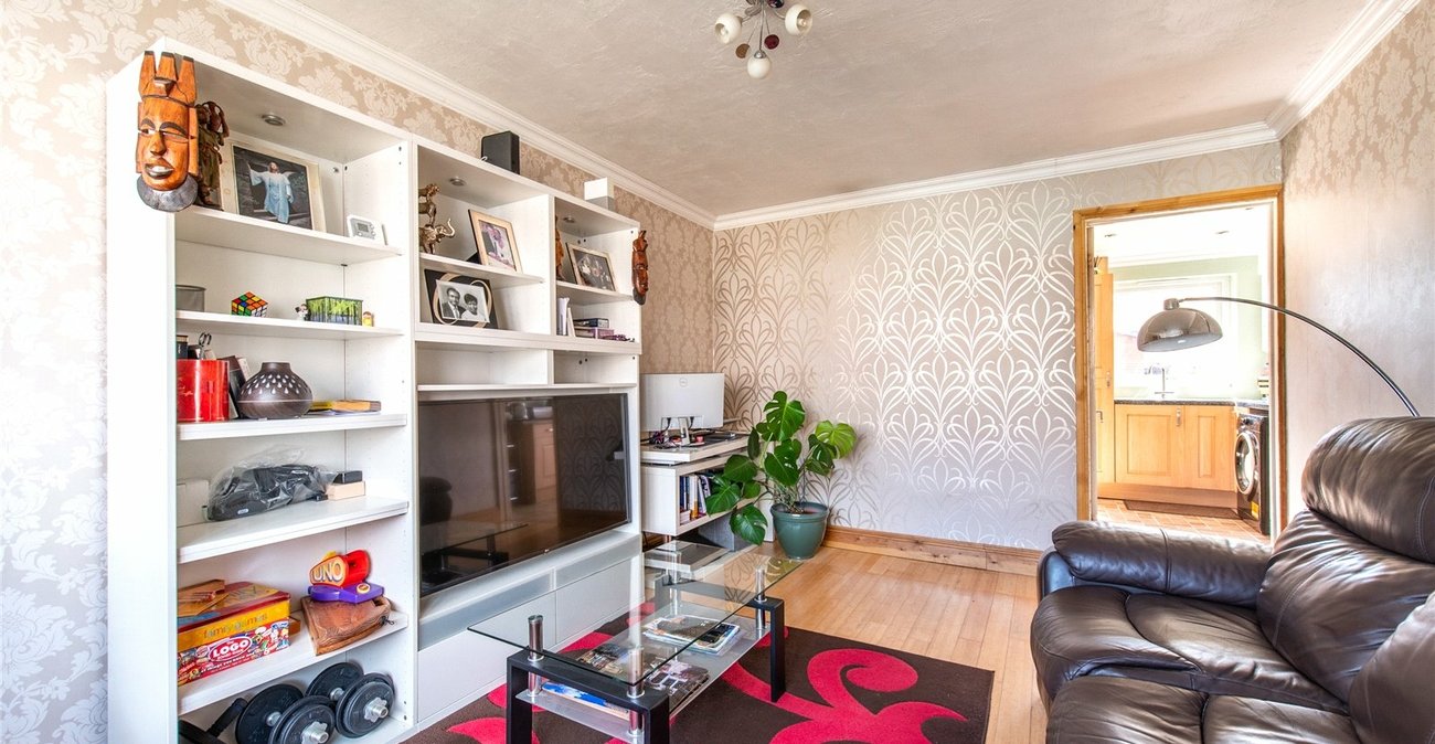 2 bedroom house for sale in Rochester | Robinson Michael & Jackson