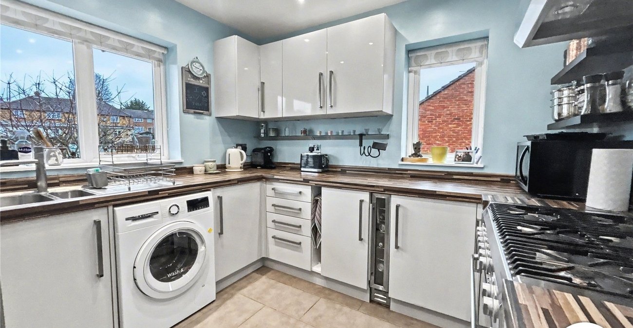 2 bedroom property for sale in Sidcup | Robinson Jackson