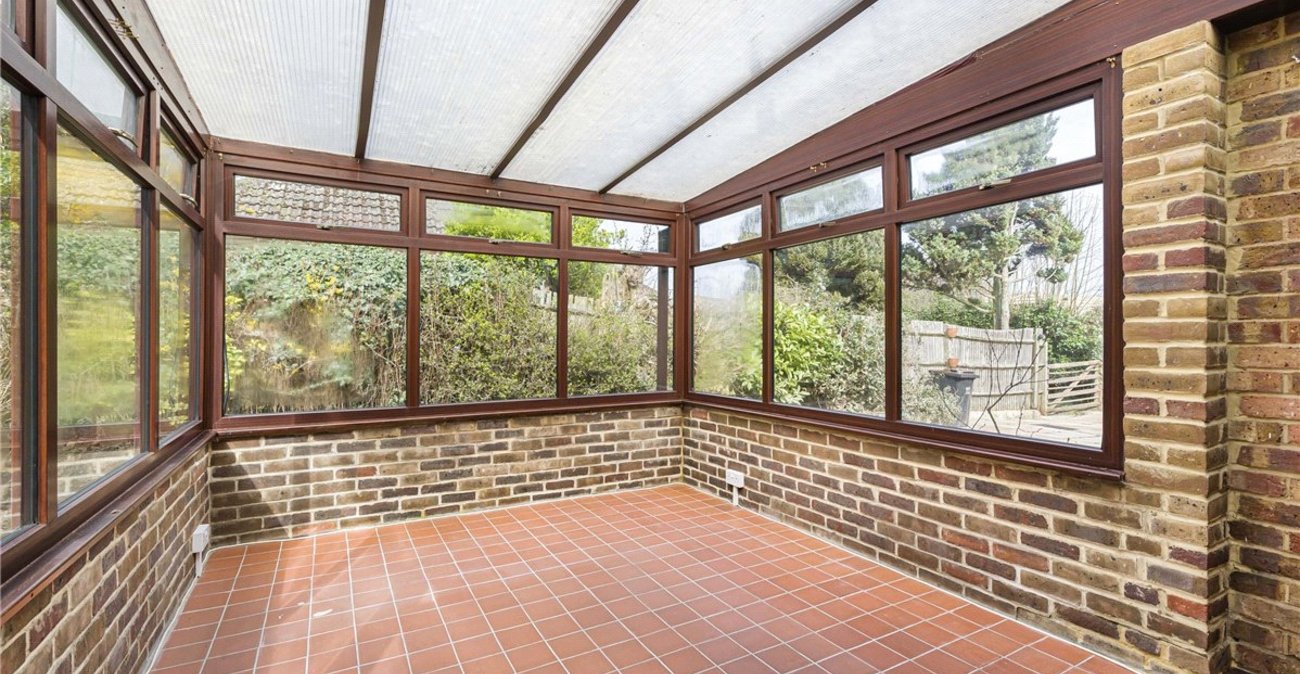 3 bedroom bungalow for sale in Orpington | Robinson Jackson
