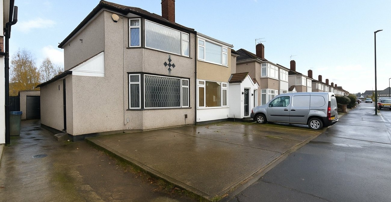 2 bedroom house for sale in Bexleyheath | Robinson Jackson