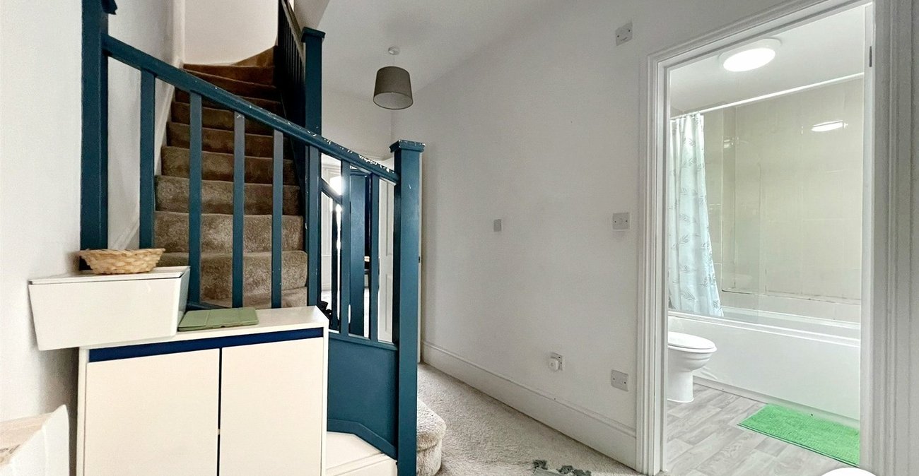 1 bedroom property for sale in Rochester | Robinson Michael & Jackson