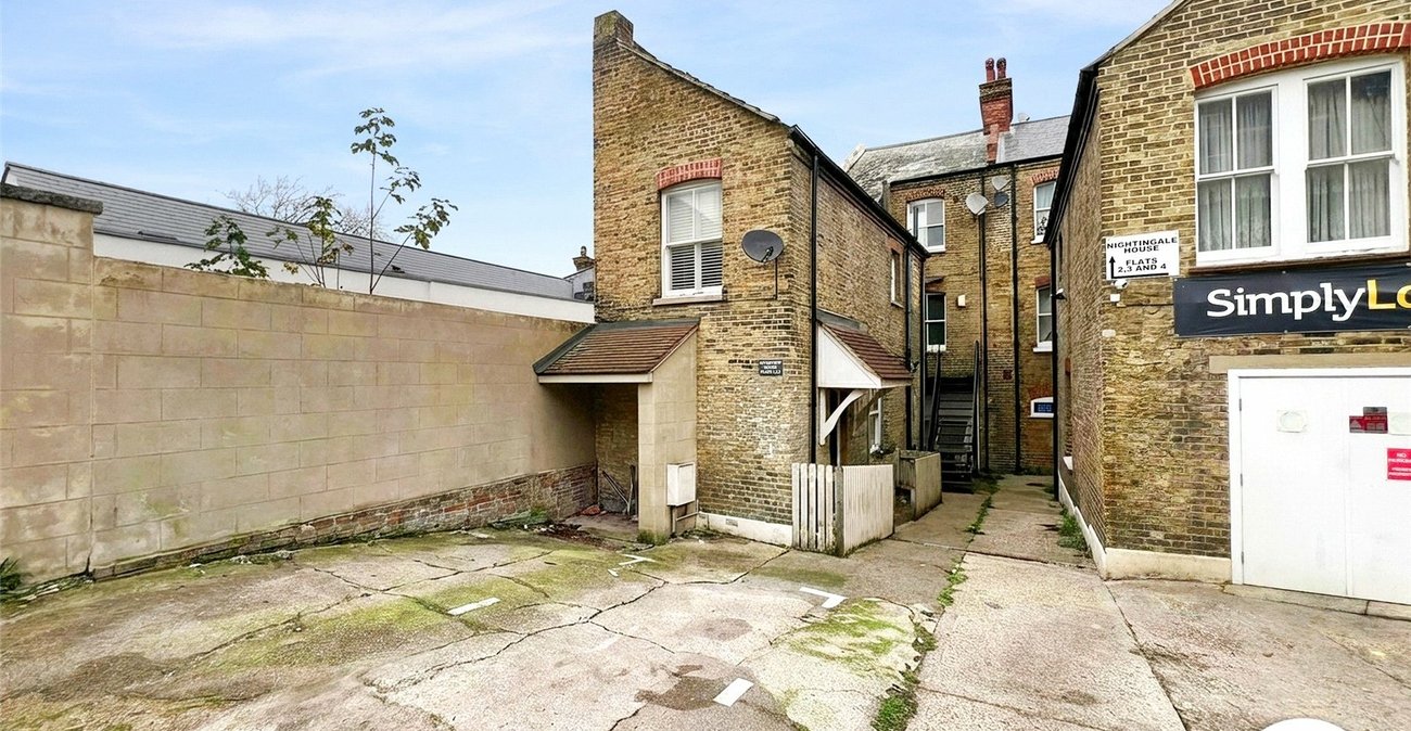 1 bedroom property for sale in Rochester | Robinson Michael & Jackson