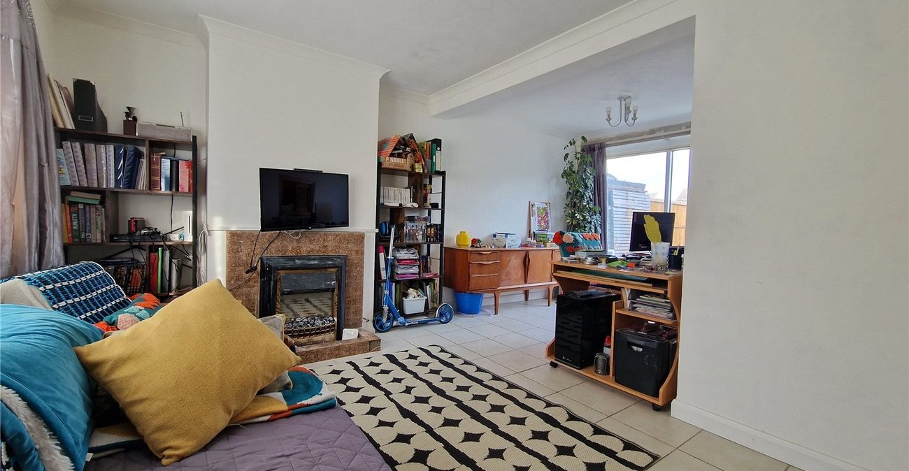 2 bedroom house for sale in Gravesend | Robinson Michael & Jackson