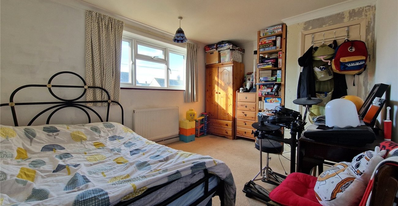 2 bedroom house for sale in Gravesend | Robinson Michael & Jackson