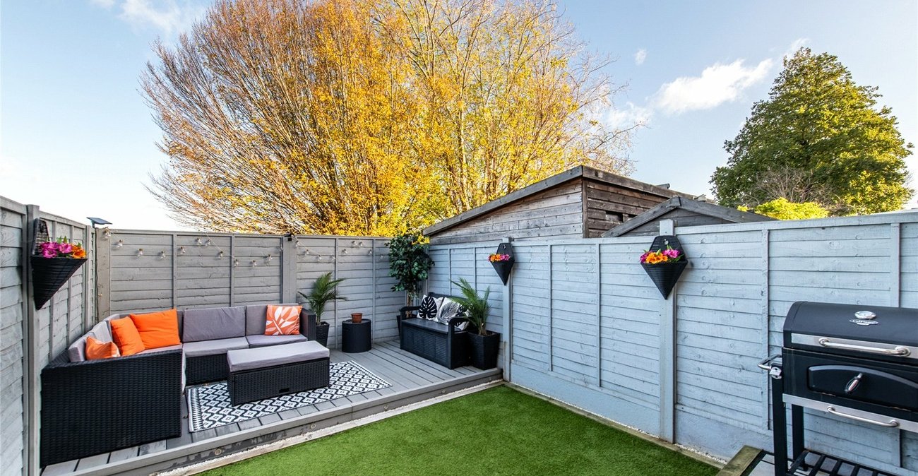 2 bedroom house for sale in Northfleet | Robinson Michael & Jackson