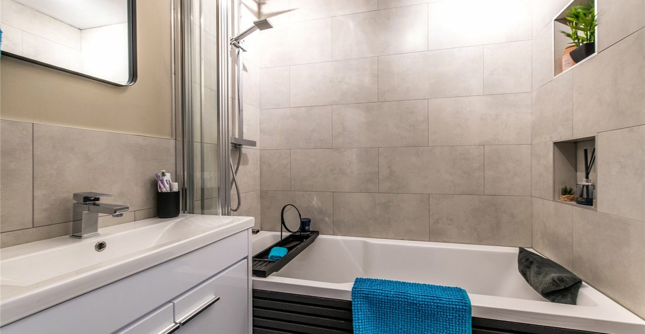 2 bedroom house for sale in Northfleet | Robinson Michael & Jackson