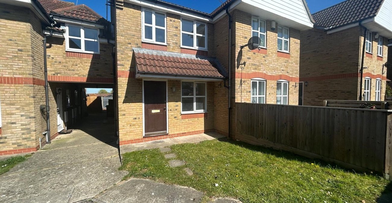 2 bedroom house for sale in Northfleet | Robinson Michael & Jackson