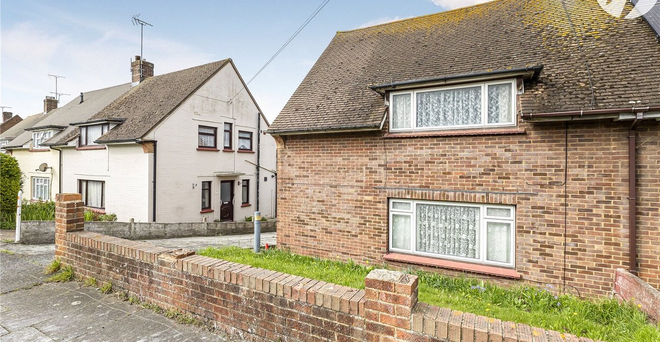 3 bedroom house for sale in Gravesend | Robinson Michael & Jackson