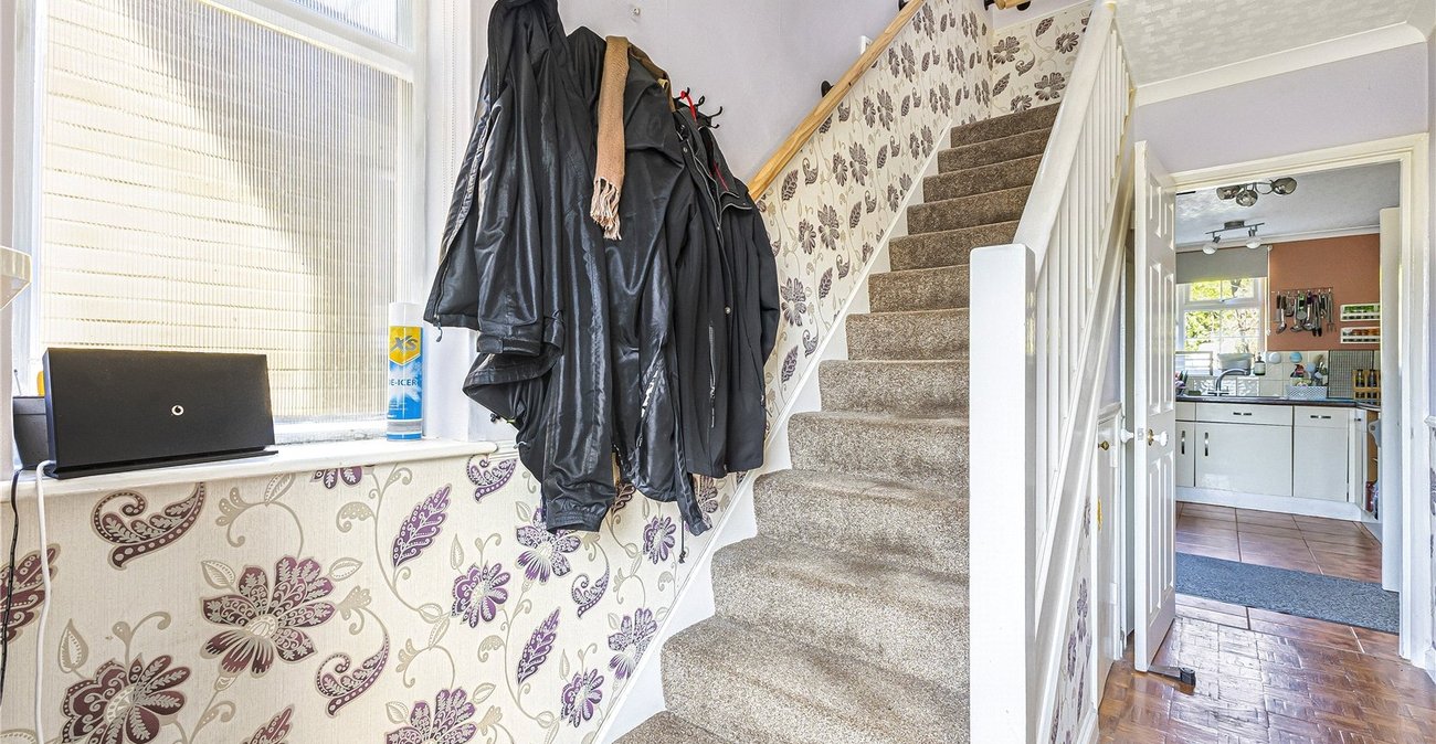 3 bedroom house for sale in Hextable | Robinson Jackson