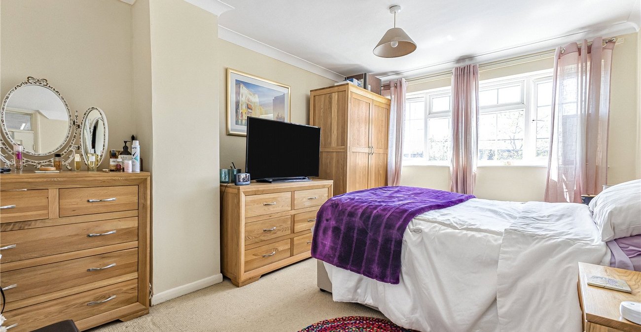 3 bedroom house for sale in Hextable | Robinson Jackson