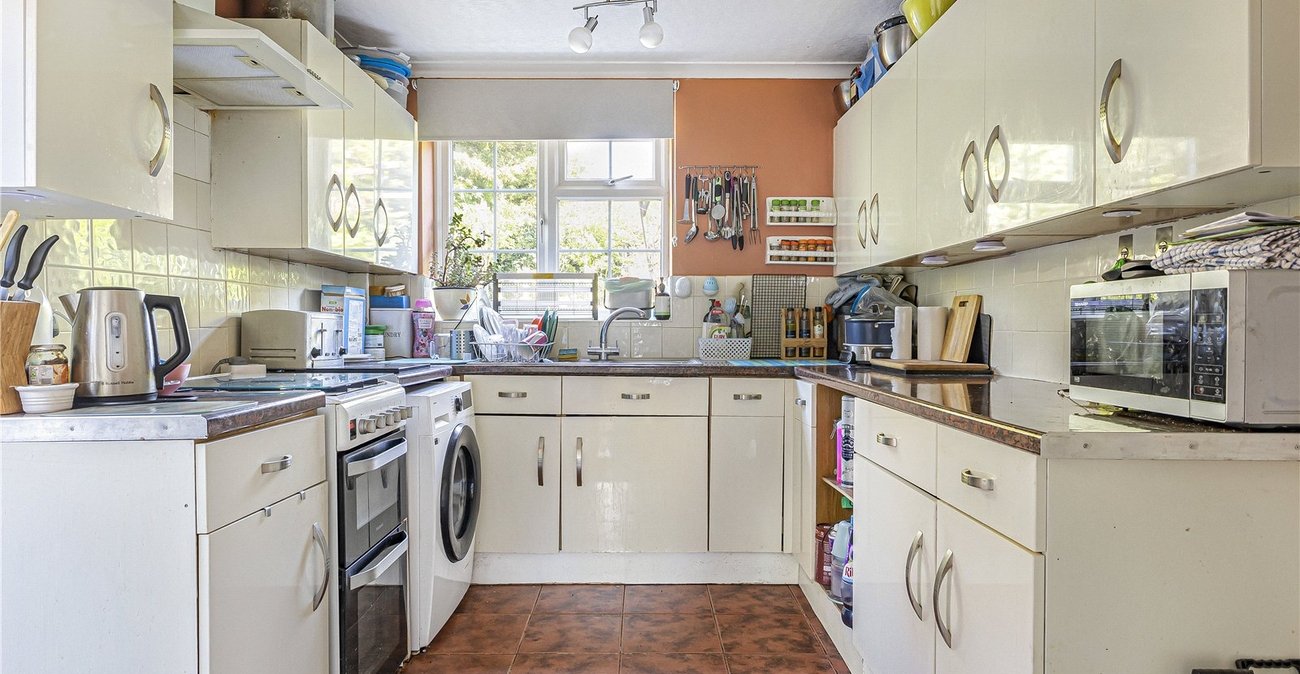 3 bedroom house for sale in Hextable | Robinson Jackson
