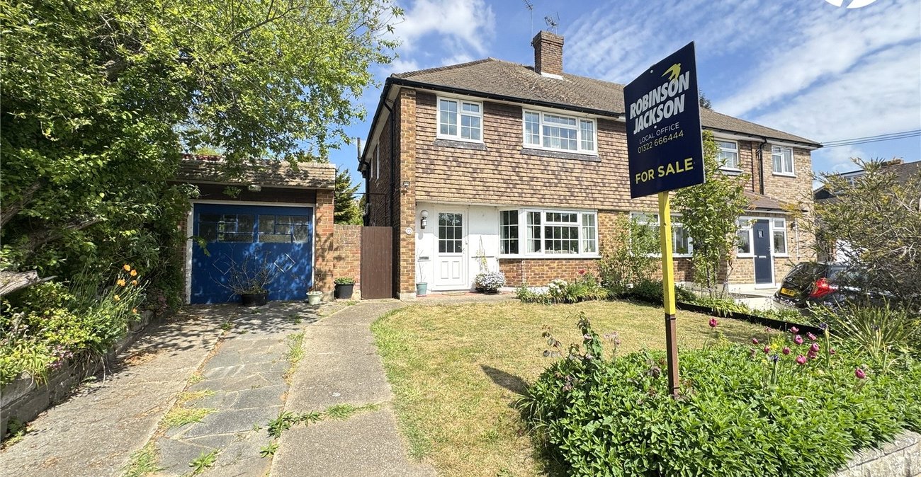 3 bedroom house for sale in Hextable | Robinson Jackson