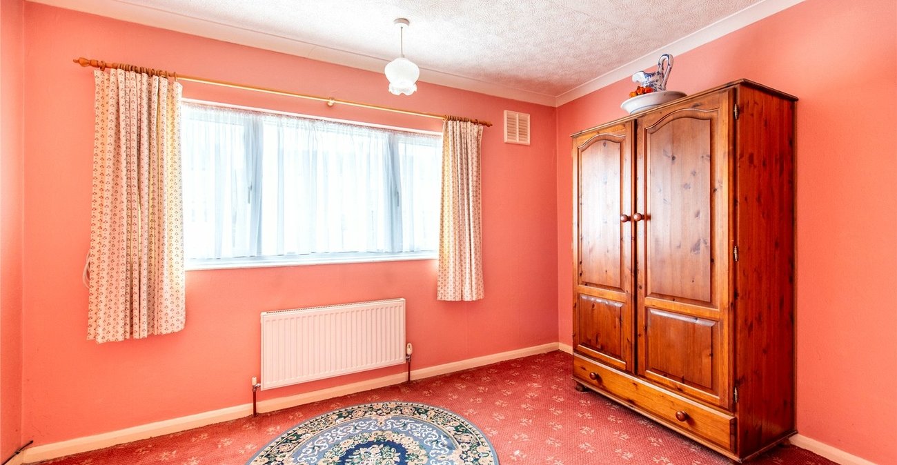 3 bedroom house for sale in Gravesend | Robinson Michael & Jackson