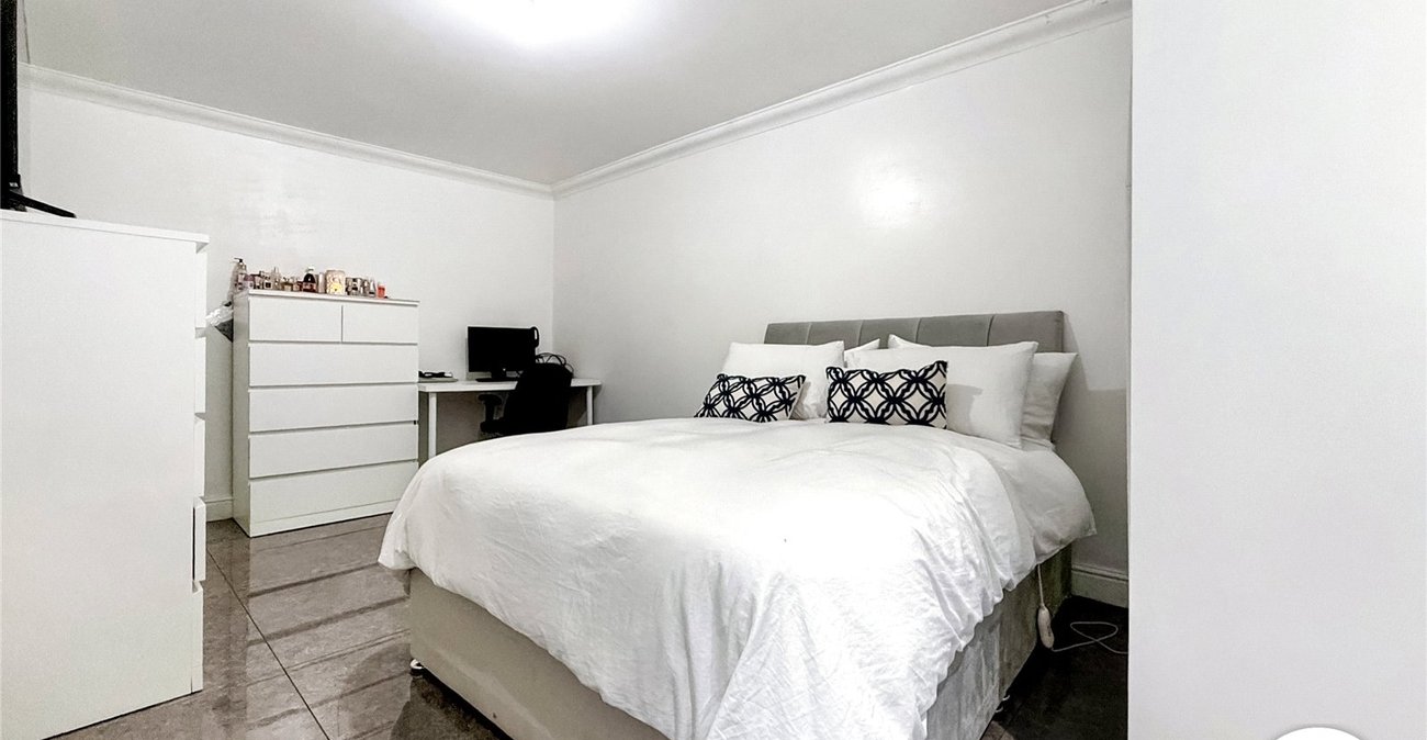 1 bedroom property for sale in Maidstone | Robinson Michael & Jackson