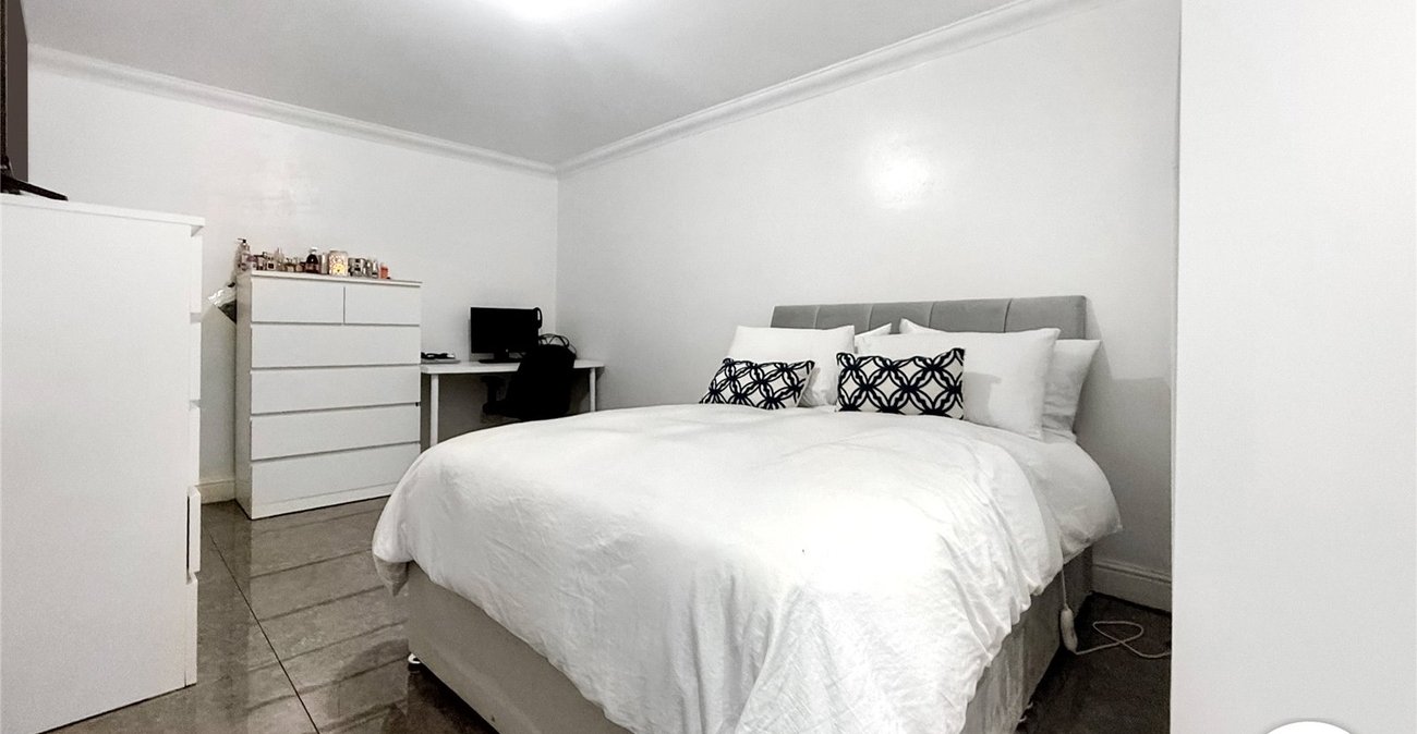 1 bedroom property for sale in Maidstone | Robinson Michael & Jackson