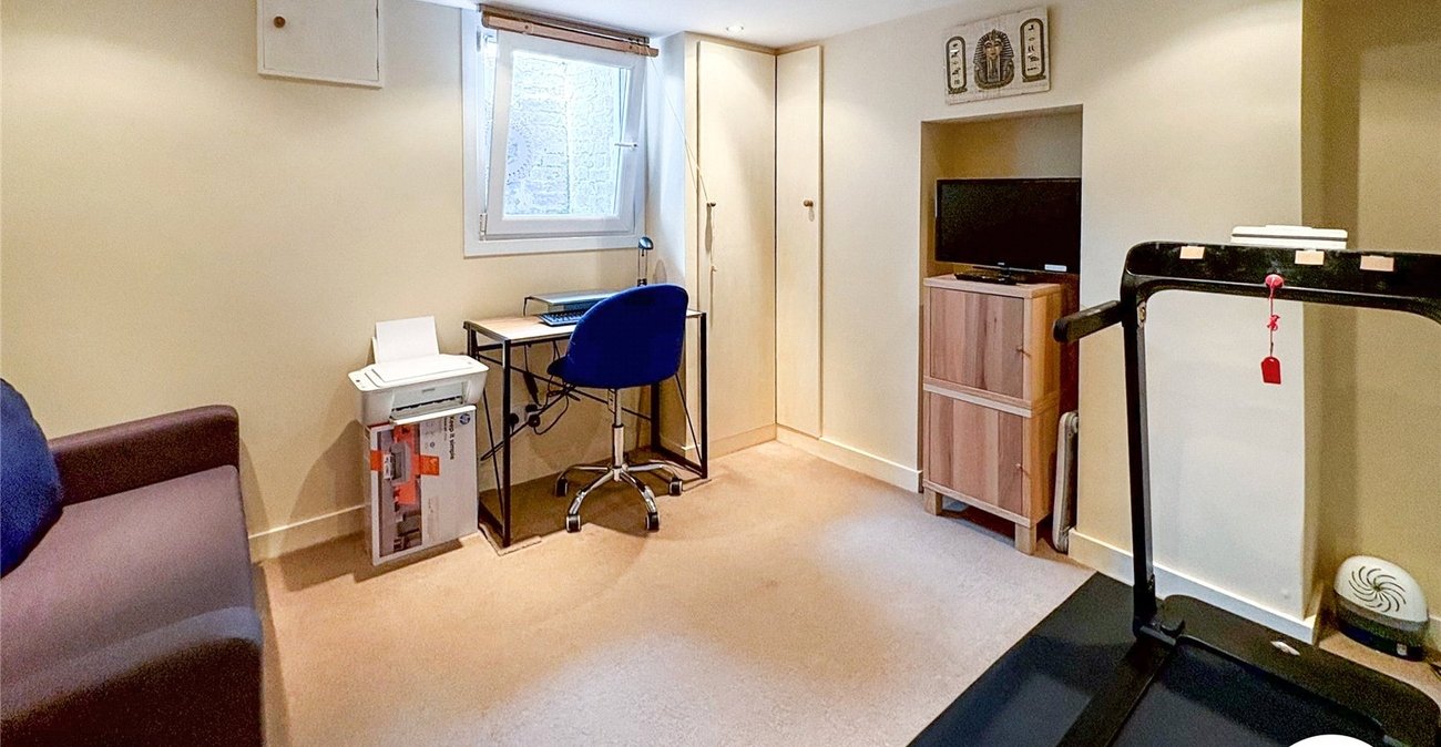 2 bedroom house for sale in Maidstone | Robinson Michael & Jackson