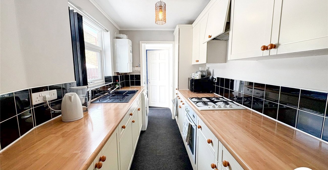 2 bedroom house for sale in Maidstone | Robinson Michael & Jackson