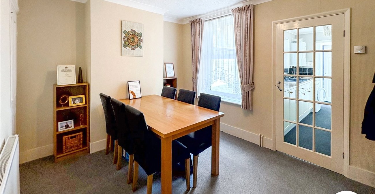 2 bedroom house for sale in Maidstone | Robinson Michael & Jackson