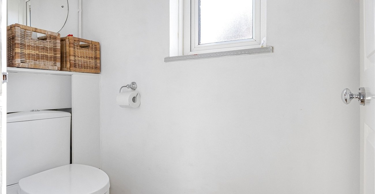 2 bedroom house for sale in Gravesend | Robinson Michael & Jackson