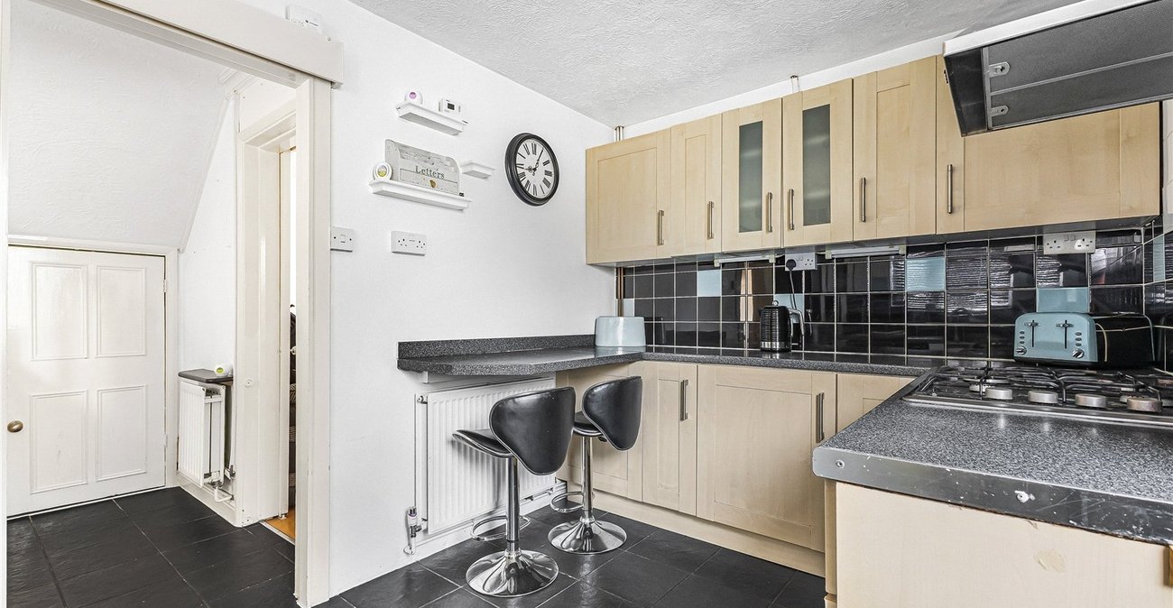 2 bedroom house for sale in Gravesend | Robinson Michael & Jackson