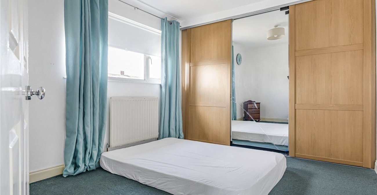 2 bedroom house for sale in Gravesend | Robinson Michael & Jackson